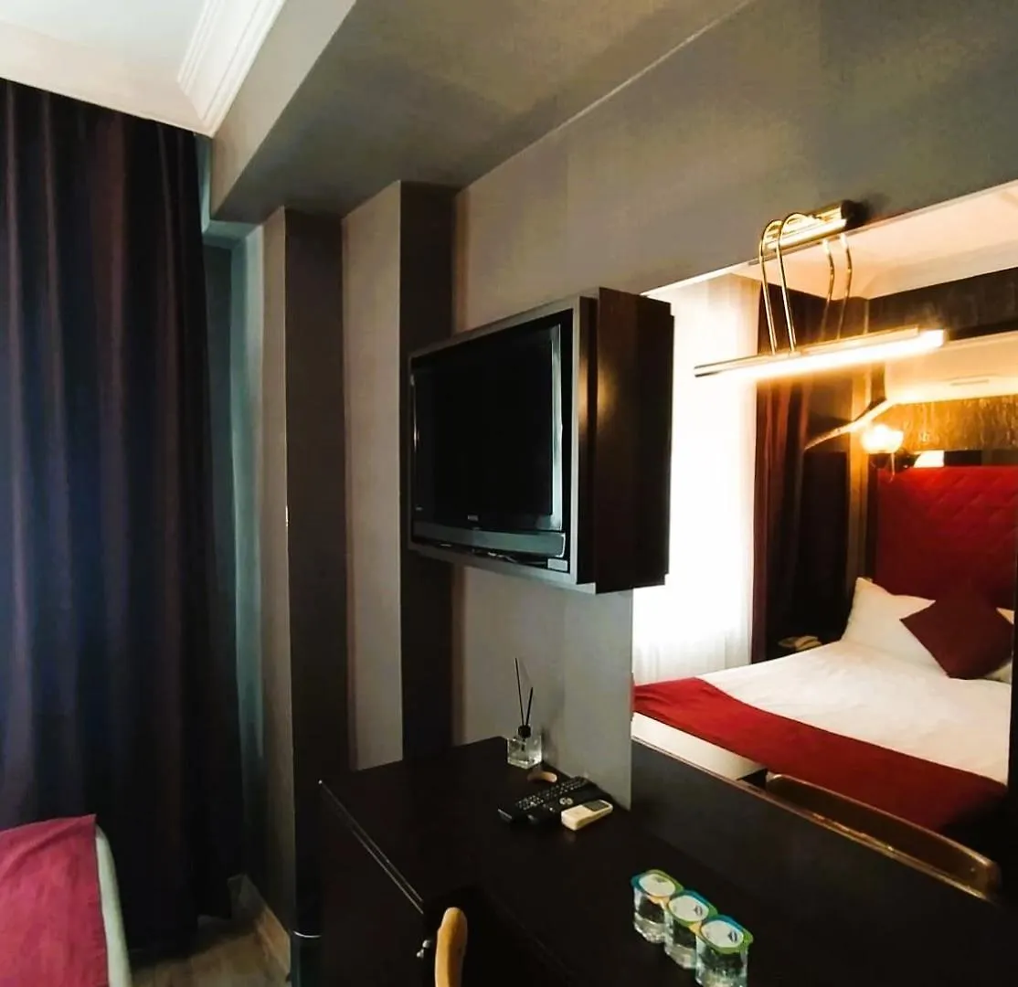 Kaya Royal Hotel Grand Bazaar Beyazit Istanbul - A Mem Of Malabadi Group 3*,